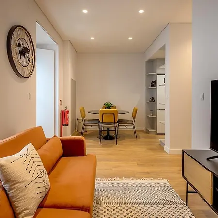 Glasgow Industrial 2br דירה *
