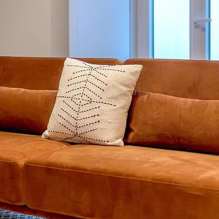 Glasgow Industrial 2br * Caparica