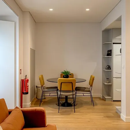 Glasgow Industrial 2br *
