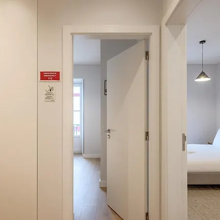 Glasgow Industrial 2br * Caparica
